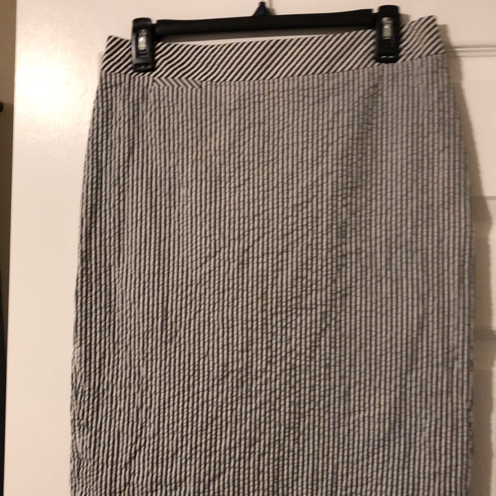J Crew Pencil Skirt - Picture 1 of 10